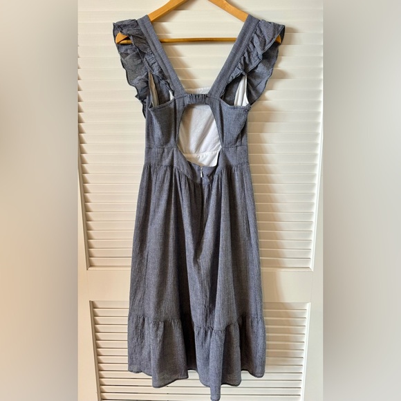 Loft Open Back Ruffle Dress - Picture 4 of 5